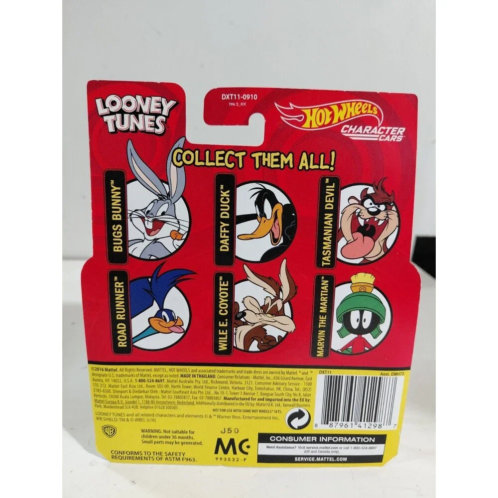 NIP Hot Wheels Character Cars 1:64 Die Cast Looney Tunes TAZ Tasmanian Devil